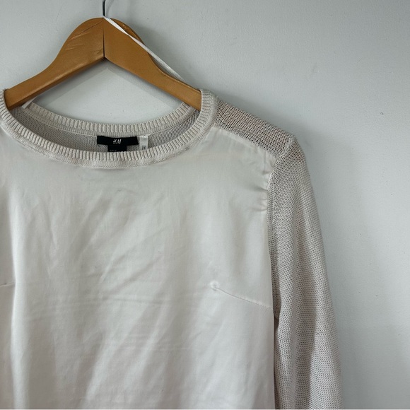 H&M silk front knitted pullover. - Picture 2 of 5